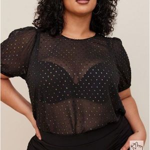 Torrid Rainbow clip dot short sleeve top